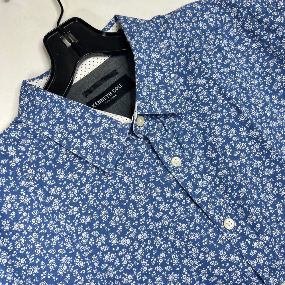 Kenneth Cole Blue Floral Short Sleeve Shirt Mens L Button Up Cotton Casual Beach